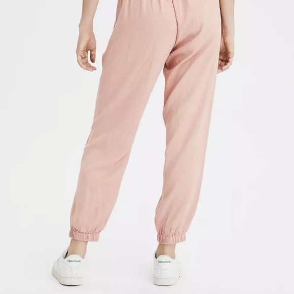 NWOT AE high waisted paperbag jogger - Picture 4 of 6